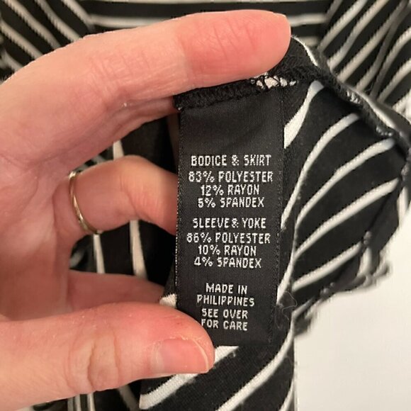 BCX Black White Indigo Colorblock Striped Cap Sleeve Fit & Flare Dress JUNIORS 7 - Picture 7 of 14